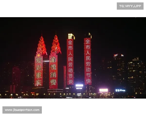 科学会堂总决赛现场观众举忠勇灯牌致敬重庆精神传承与发扬